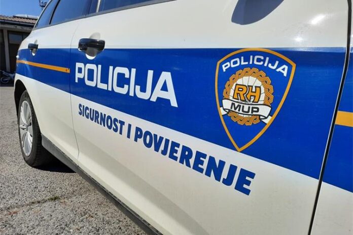 policija auto