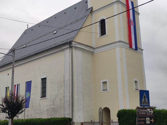crkva sa zastavom