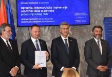 Novi ugovori za razvoj BBŽ: Ulaže se u zdravstvo, škole, sport i općinske projekte